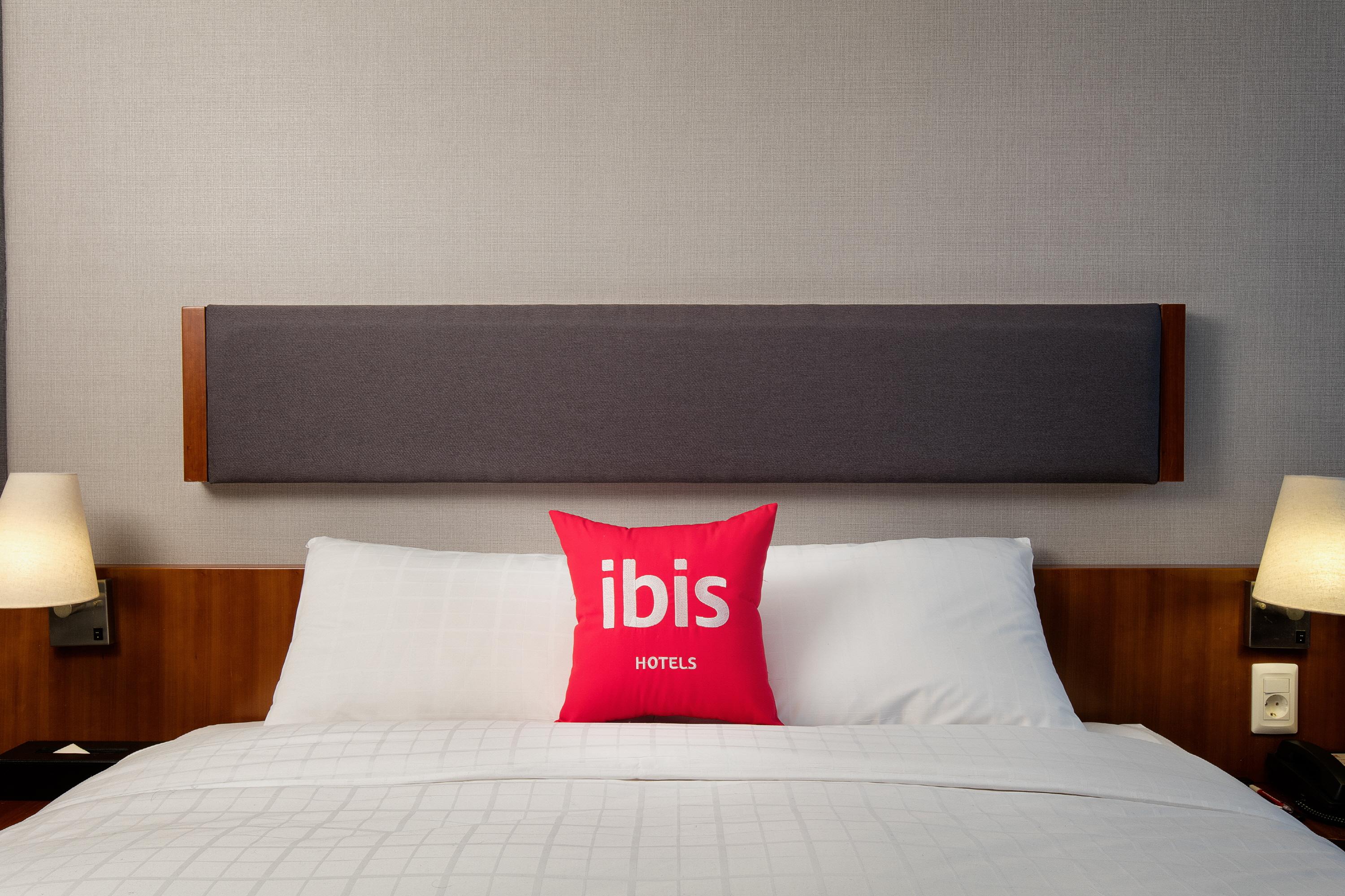 Ibis Ambassador Myeongdong Hotel Seoul Exterior photo